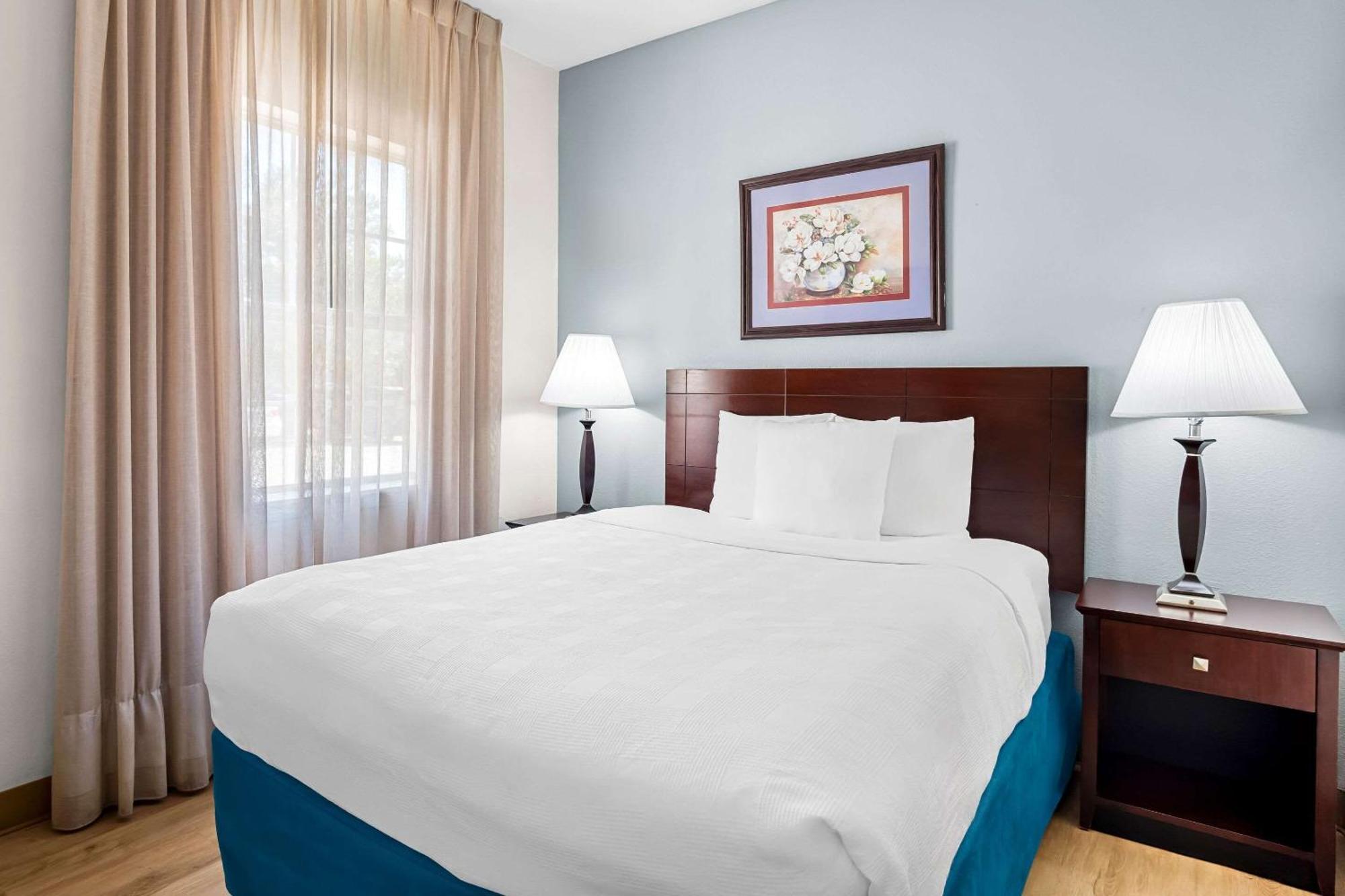 Mainstay Suites Addison-Dallas Экстерьер фото