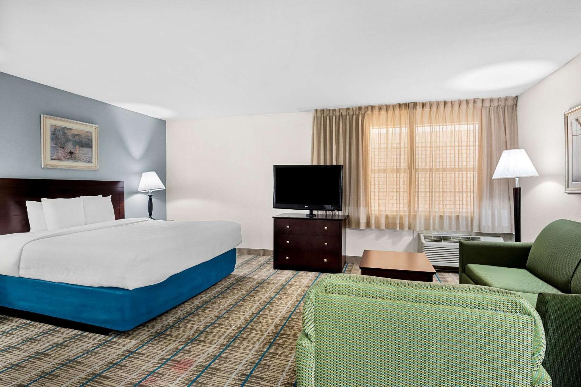 Mainstay Suites Addison-Dallas Экстерьер фото